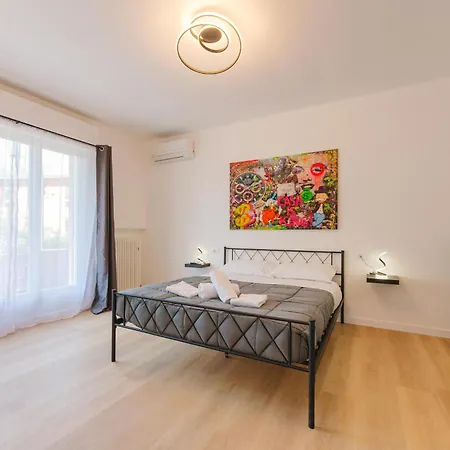 Casa de hóspedes Casa Di Eno - 10 Min From Train Station & 15 Min From Venice 3*