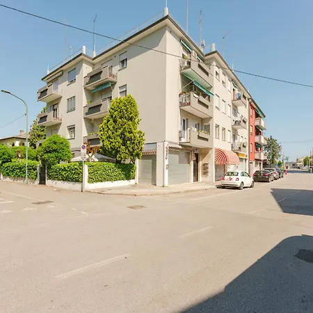 Casa de hóspedes Casa Di Eno - 10 Min From Train Station & 15 Min From Venice 3*